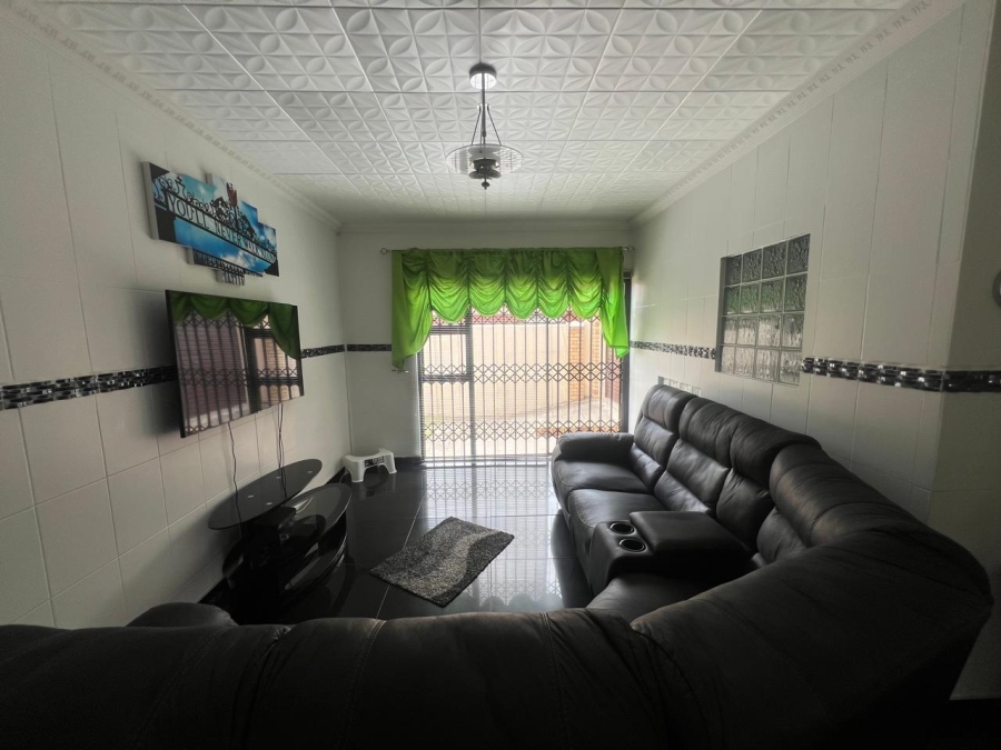 7 Bedroom Property for Sale in Heath Park Eastern Cape